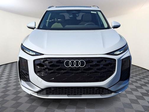 Glacier White Metallic 2026 Audi Q3 TFSI quattro S tronic