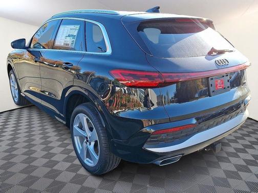 2025 Audi Q5 Premium Plus
