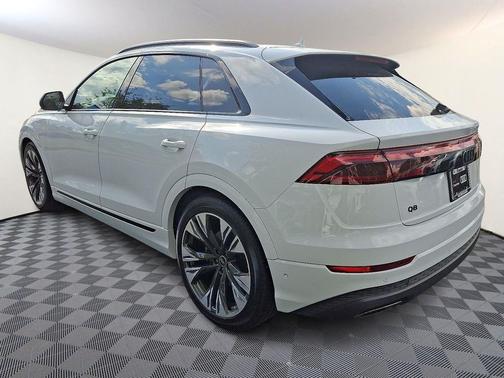 2025 Audi Q8 55 Prestige
