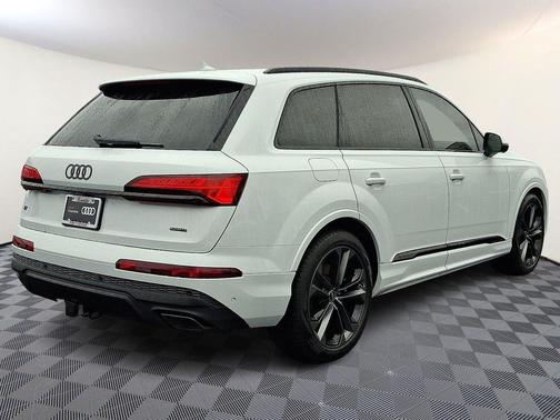2026 Audi Q7 55 Premium Plus