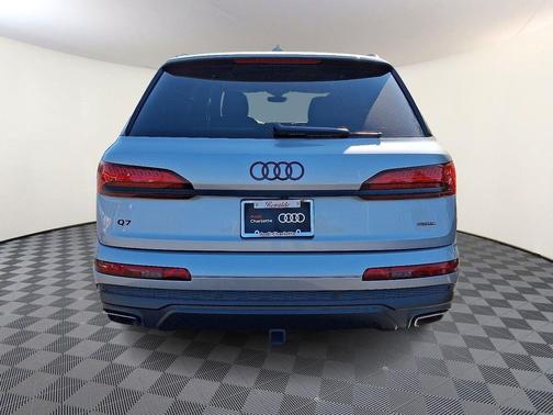 2025 Audi Q7 55 Premium Plus