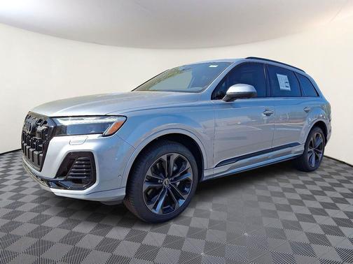 2025 Audi Q7 55 Premium Plus