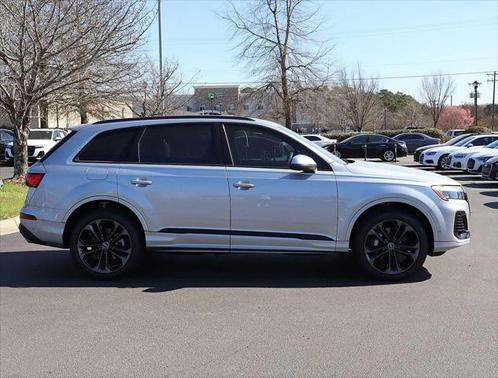 2025 Audi Q7 55 Premium Plus