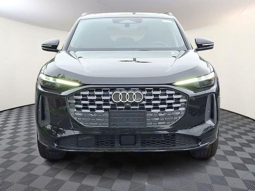 Mythos Black Metallic 2026 Audi Q5 Prestige TFSI quattro S tronic