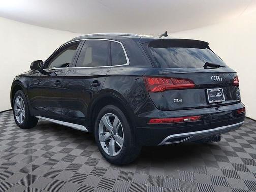2018 Audi Q5 2.0T Premium Plus