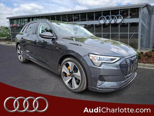 2022 Audi e-tron Premium Plus