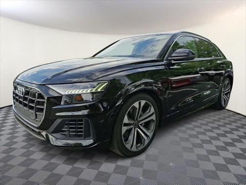 2022 Audi Q8 55 Prestige