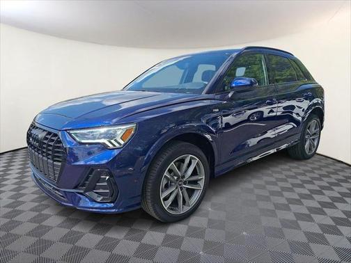 2025 Audi Q3 Premium 45 TFSI S line quattro Tiptronic