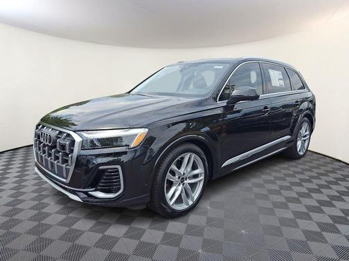 2025 Audi Q7 55 Premium Plus