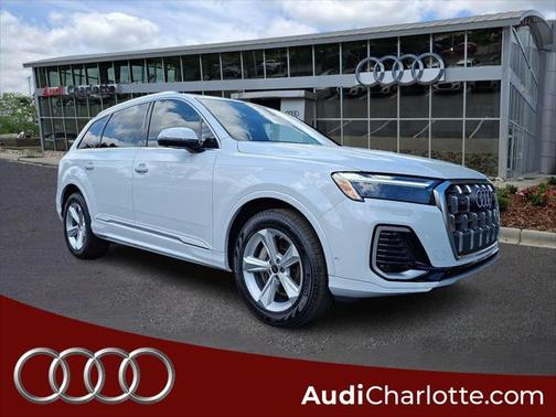 2025 Audi Q7 45 Premium
