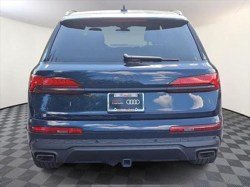 2025 Audi Q7 45 Premium Plus