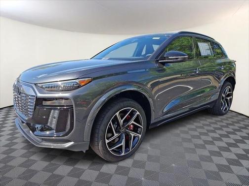 2025 Audi SQ6 e-tron Prestige quattro