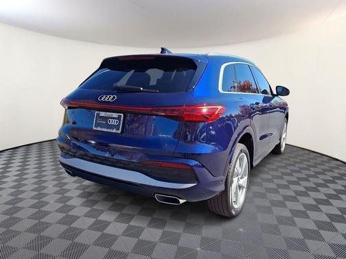 2025 Audi Q5 Premium Plus TFSI quattro S tronic