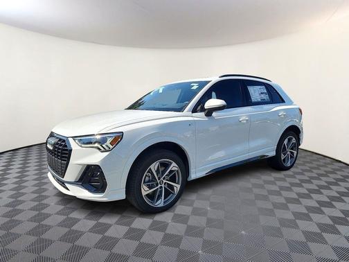 2025 Audi Q3 Premium 45 TFSI S line quattro Tiptronic