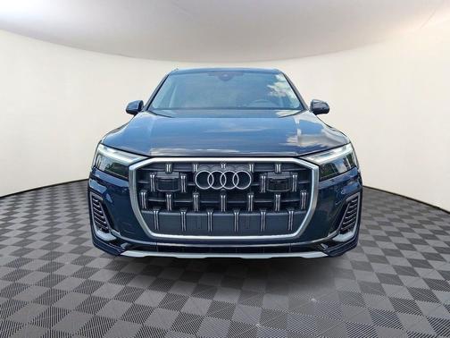 2025 Audi Q7 45 Premium Plus