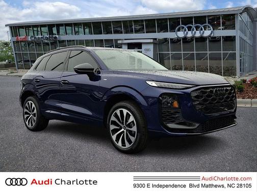 Navarra Blue Metallic 2026 Audi Q3 TFSI quattro S tronic