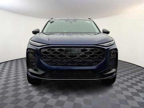 Navarra Blue Metallic 2026 Audi Q3 TFSI quattro S tronic
