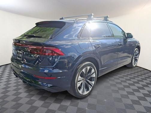 2025 Audi Q8 55 Premium Plus