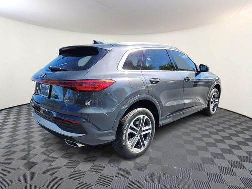 2025 Audi Q5 Premium