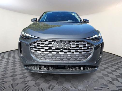 2025 Audi Q5 Premium