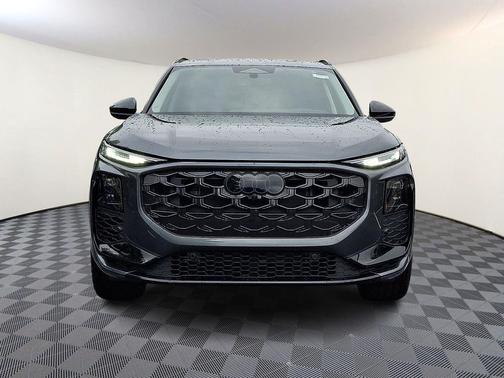 Daytona Gray Pearl Effect 2026 Audi Q3 TFSI quattro S tronic