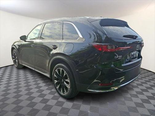2024 Mazda CX-90 PHEV Premium Plus