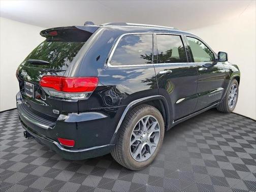 2020 Jeep Grand Cherokee Overland