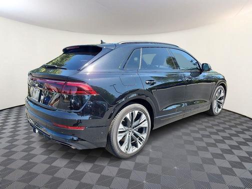 2025 Audi Q8 55 Prestige