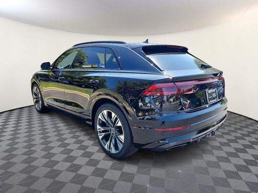 2025 Audi Q8 55 Prestige