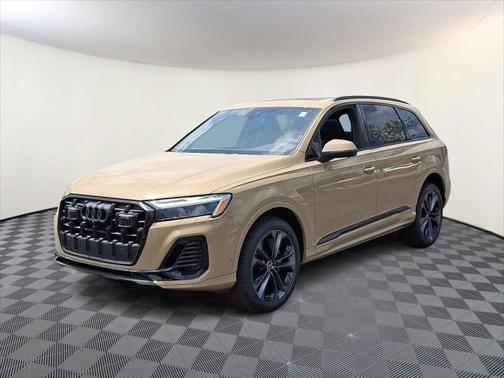 2025 Audi Q7 55 Premium Plus