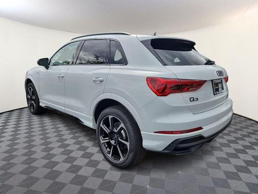 2025 Audi Q3 45 S line Premium Plus