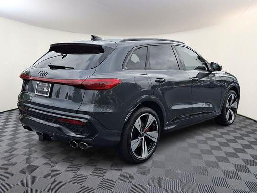 Tambora Gray Metallic 2026 Audi SQ5 3.0T Premium Plus