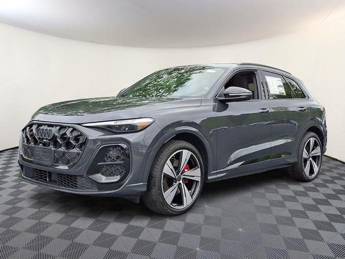 Tambora Gray Metallic 2026 Audi SQ5 3.0T Premium Plus