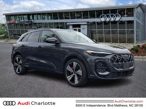 Tambora Gray Metallic 2026 Audi SQ5 3.0T Premium Plus