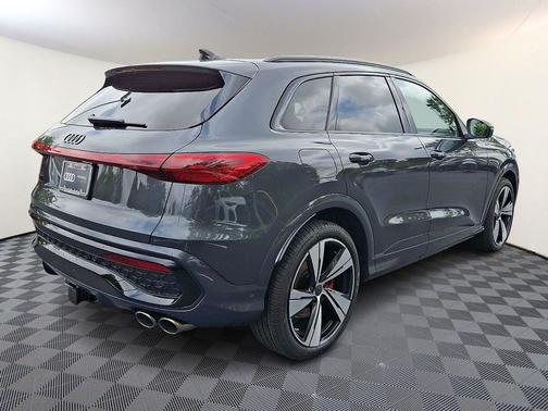 Tambora Gray Metallic 2026 Audi SQ5 3.0T Premium Plus