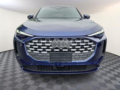 2025 Audi Q5 Premium