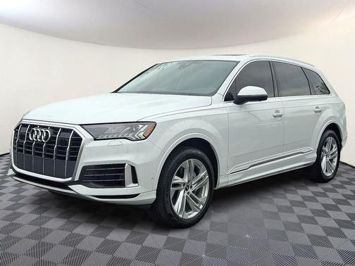 2024 Audi Q7 55 Premium Plus