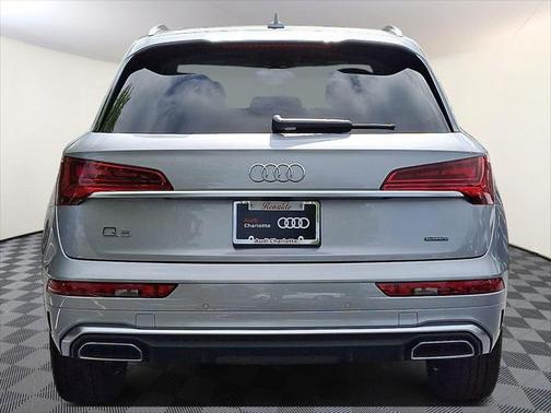 2025 Audi Q5 45 S line Prestige