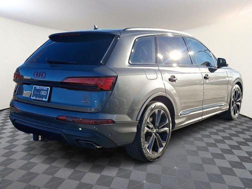2026 Audi Q7 55 Premium Plus