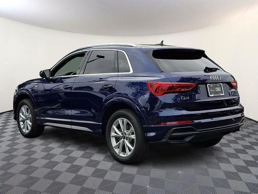 Navarra Blue Metallic 2025 Audi Q3 45 S line Premium Plus