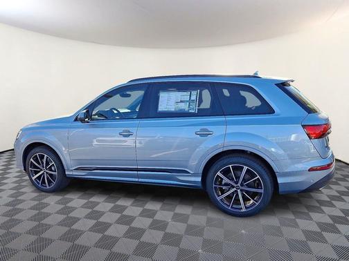 2025 Audi Q7 45 Premium Plus