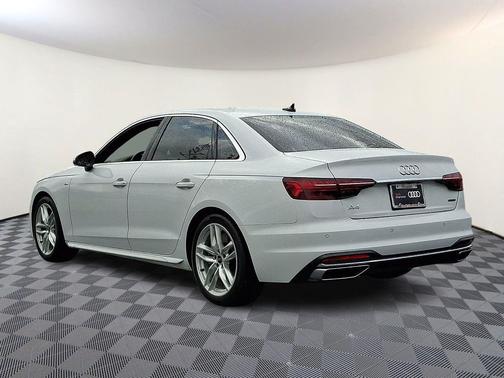 2024 Audi A4 45 S line Premium