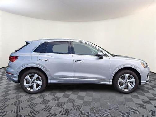 2022 Audi Q3 40 Premium