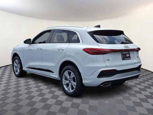 Arkona White 2026 Audi Q5 Premium TFSI quattro S tronic