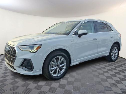 2025 Audi Q3 45 S line Premium Plus