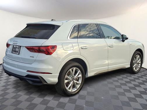 2025 Audi Q3 45 S line Premium Plus