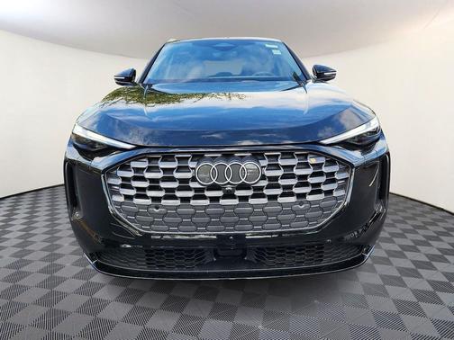 2025 Audi Q5 Premium