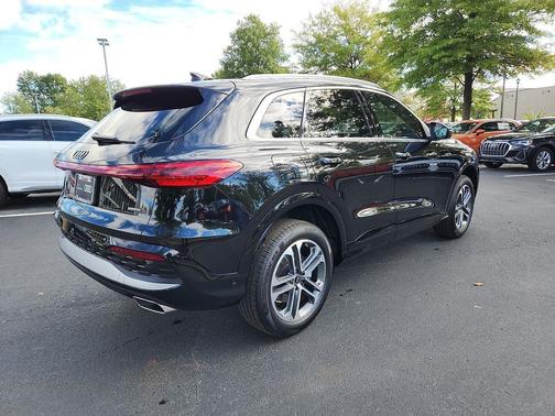 2025 Audi Q5 Premium