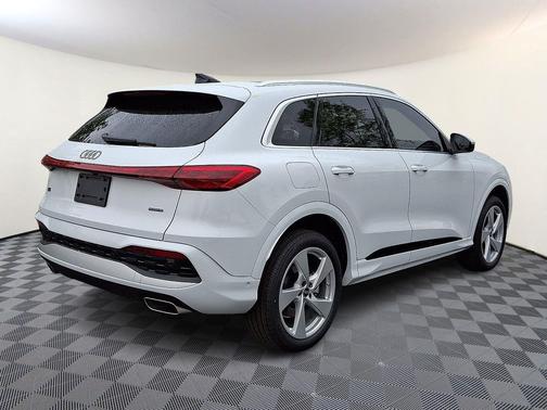 2026 Audi Q5 Premium Plus