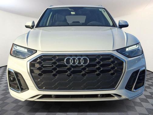 2023 Audi Q5 45 S line Premium